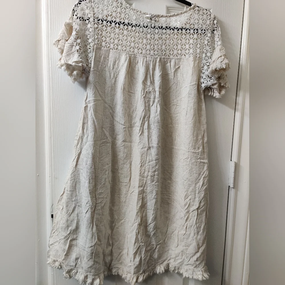 Umgee Cream Textured Dress with Lace Detail - Picture 3 of 3